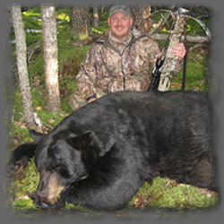 Dan Wallace and his 550 Pound Ontario Black Bear